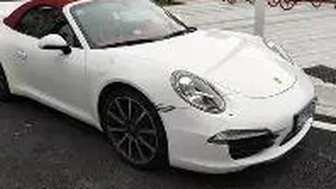 谭咏麟75岁足球场上引热议，齐秦助威，老将运动风采感动观众！